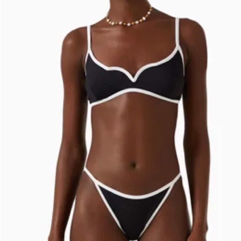 Leslie Amon Caro Black Bikini Top